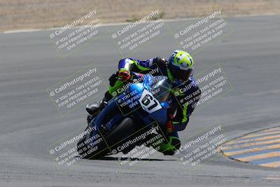 media/Apr-09-2023-SoCal Trackdays (Sun) [[333f347954]]/Turn 10 (115pm)/